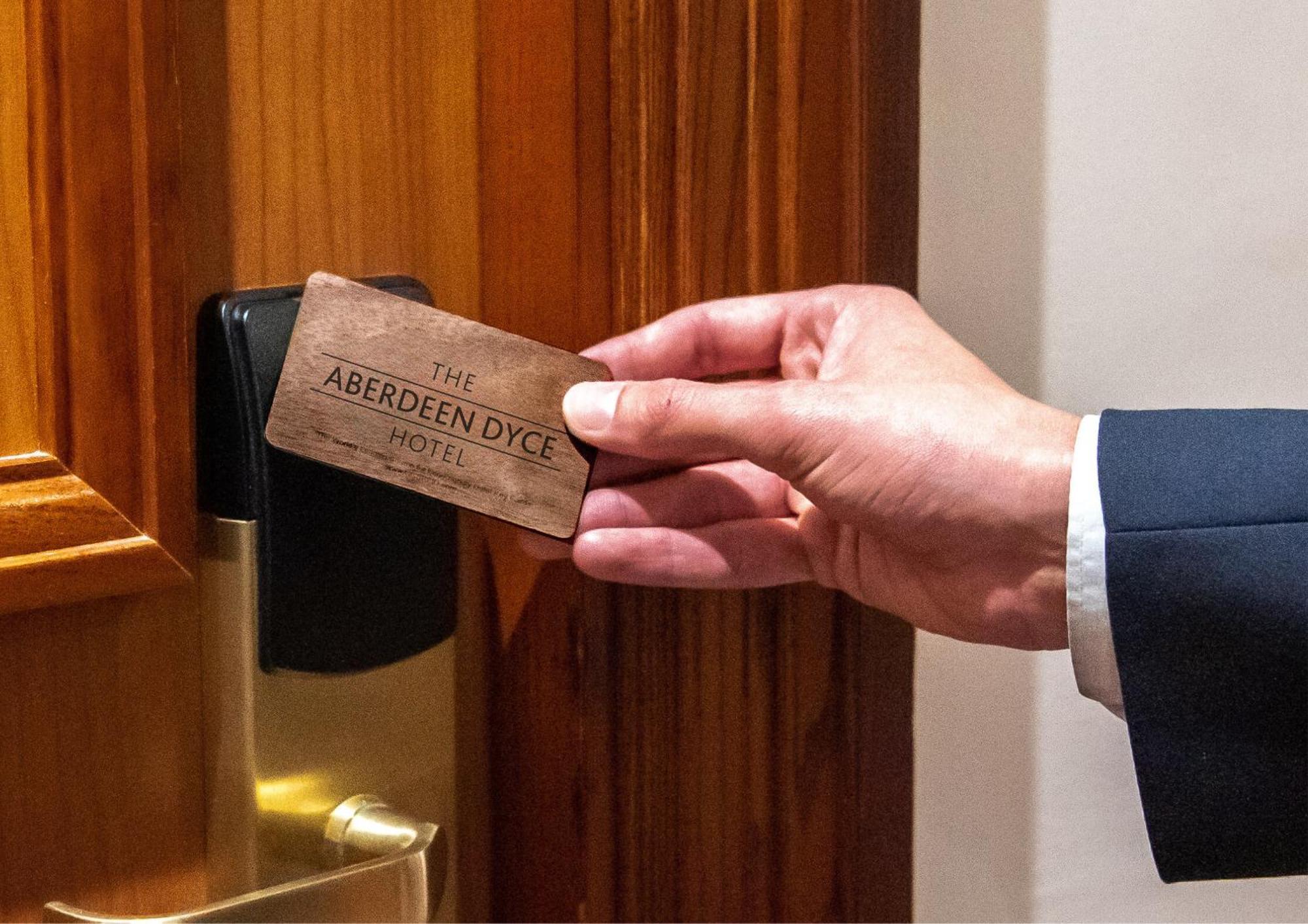 The Aberdeen Dyce Hotel Екстериор снимка