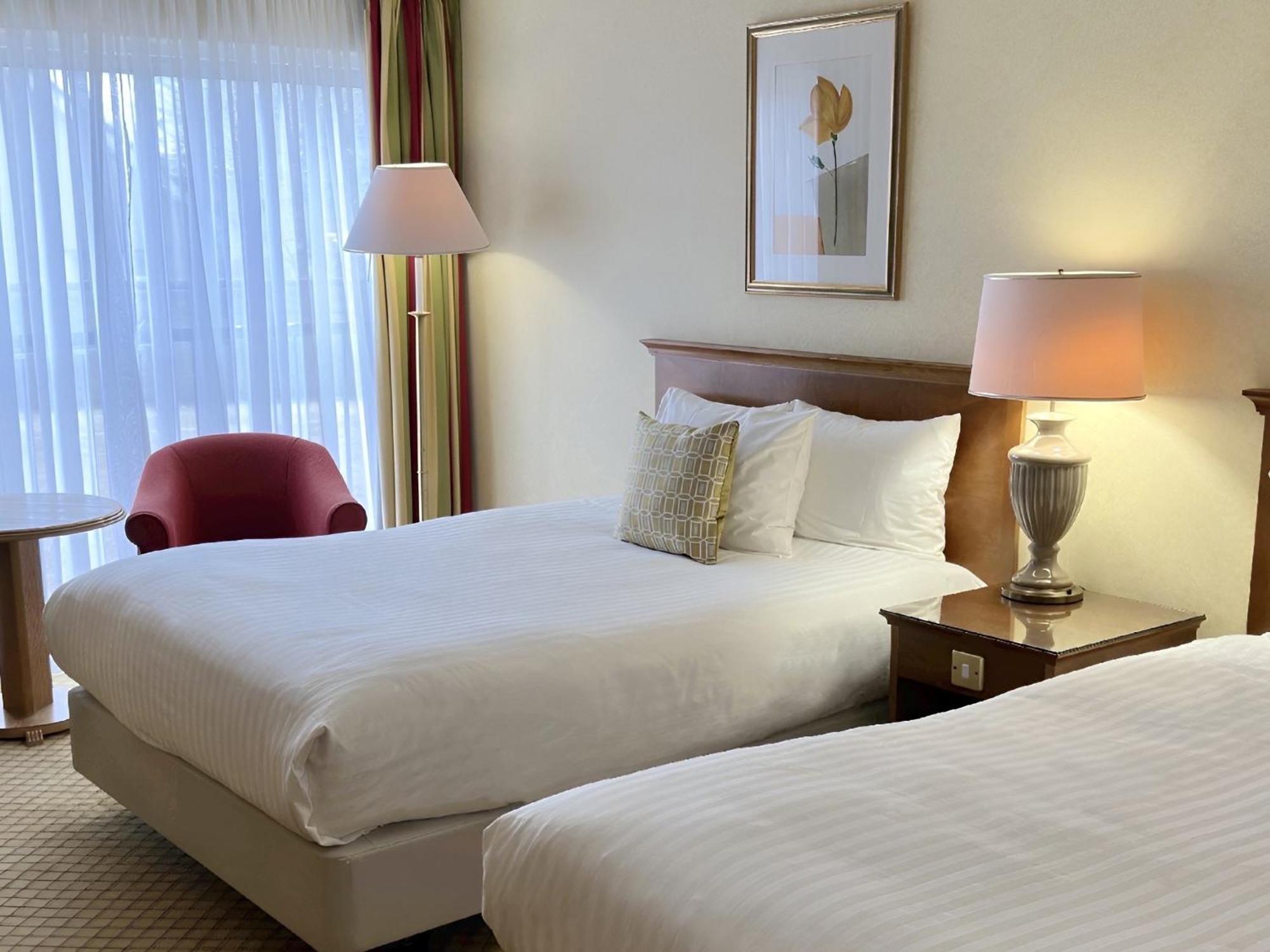 The Aberdeen Dyce Hotel Екстериор снимка