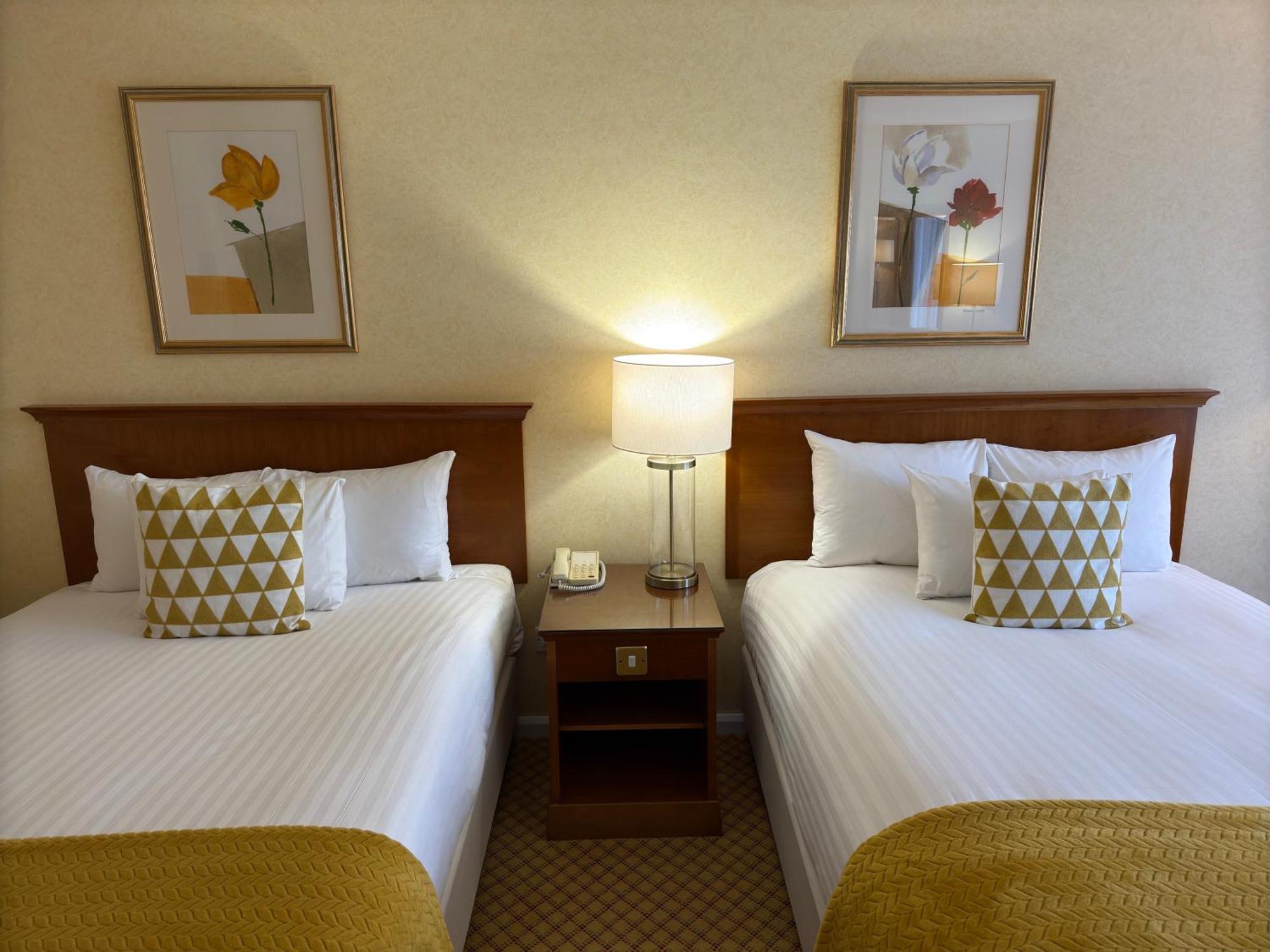 The Aberdeen Dyce Hotel Екстериор снимка