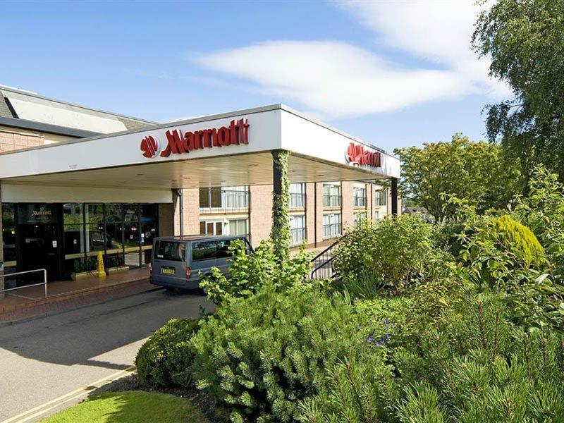 The Aberdeen Dyce Hotel Екстериор снимка